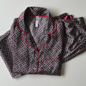 GILLIGAN & O’MALLEY TWO-PIECE PAJAMA SET